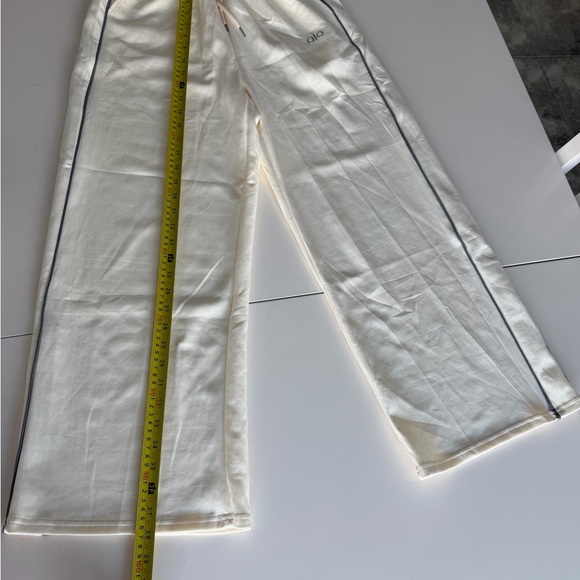 Cream Tracksuit Set - Picture 9 of 10